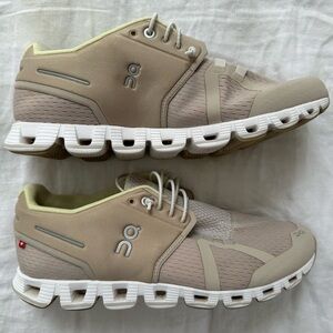 On Cloud Sneakers Sand Pearl 8.5